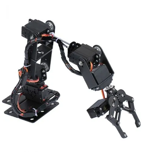 Servo-driven robotic arm built with an Arduino
